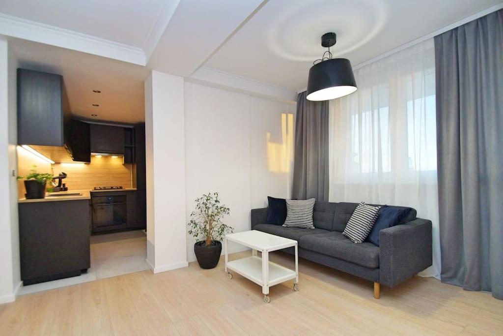 Apartament Korfantego Citycentre Z Widokiem Na Spodek Katowice Luaran gambar